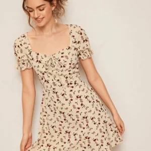 Vestido de mangas bufantes com estampa floral